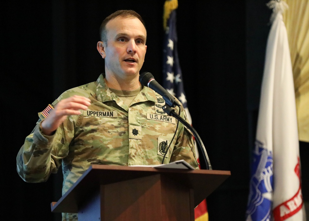 Lt. Col. Upperman discusses the importance increasing recruitment during Los Alamitos recruiting event