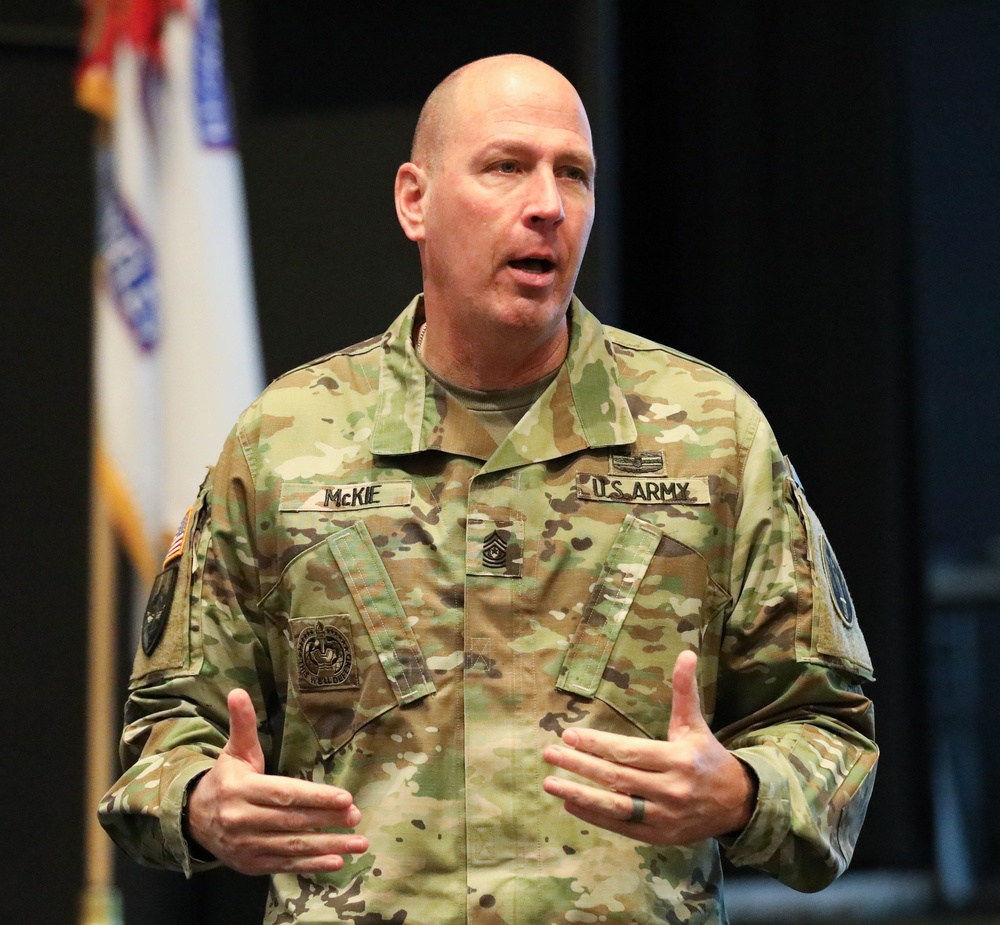 Command Sgt. Maj. McKie shares important message for Soldiers during Los Alamitos recruiting event