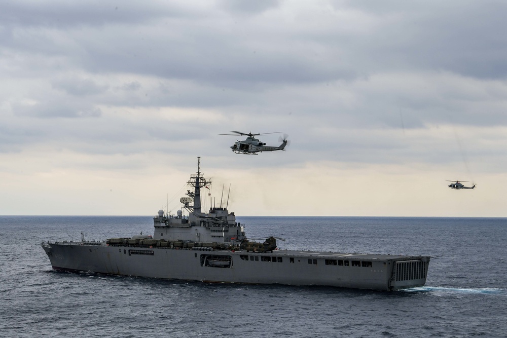 USS Green Bay (LPD 20) Conducts VBSS Drill with JMSDF