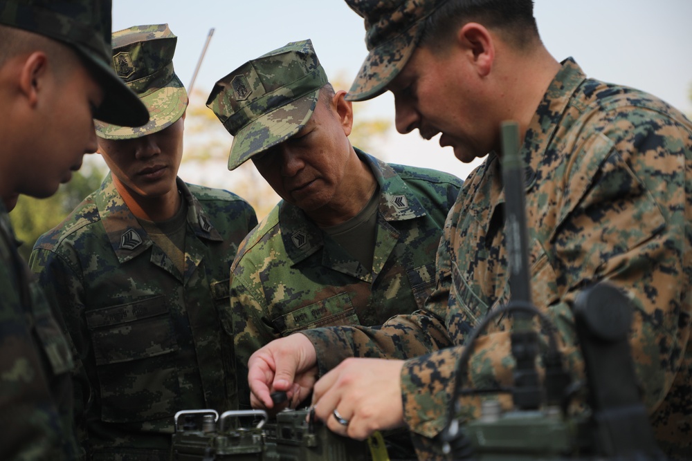 13th MEU Marines Conduct A COMMEX with Royal Thai Marines