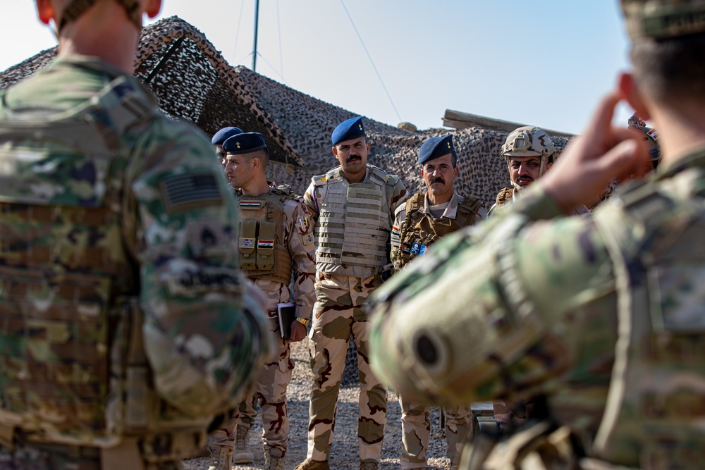 Combined Joint Task Force – Operation Inherent Resolve Conducts a Joint Training Exercise with Iraq 8th Army Artillery Soldiers