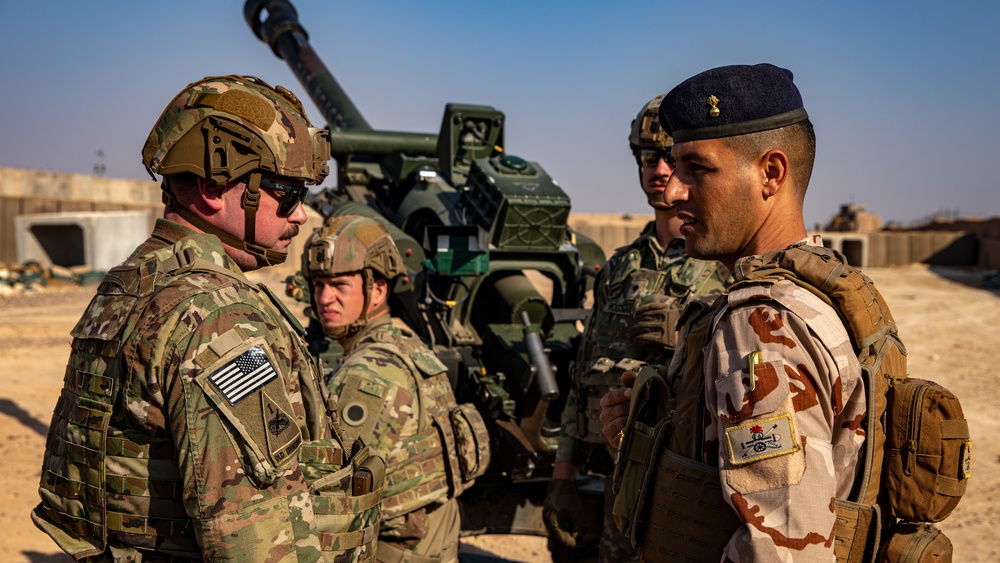 37th Infantry Brigade Combat Team in support of Combined Joint Task Force - Operation Inherent Resolve, joint training exercise with Iraqi 8th Army Artillery Soldiers