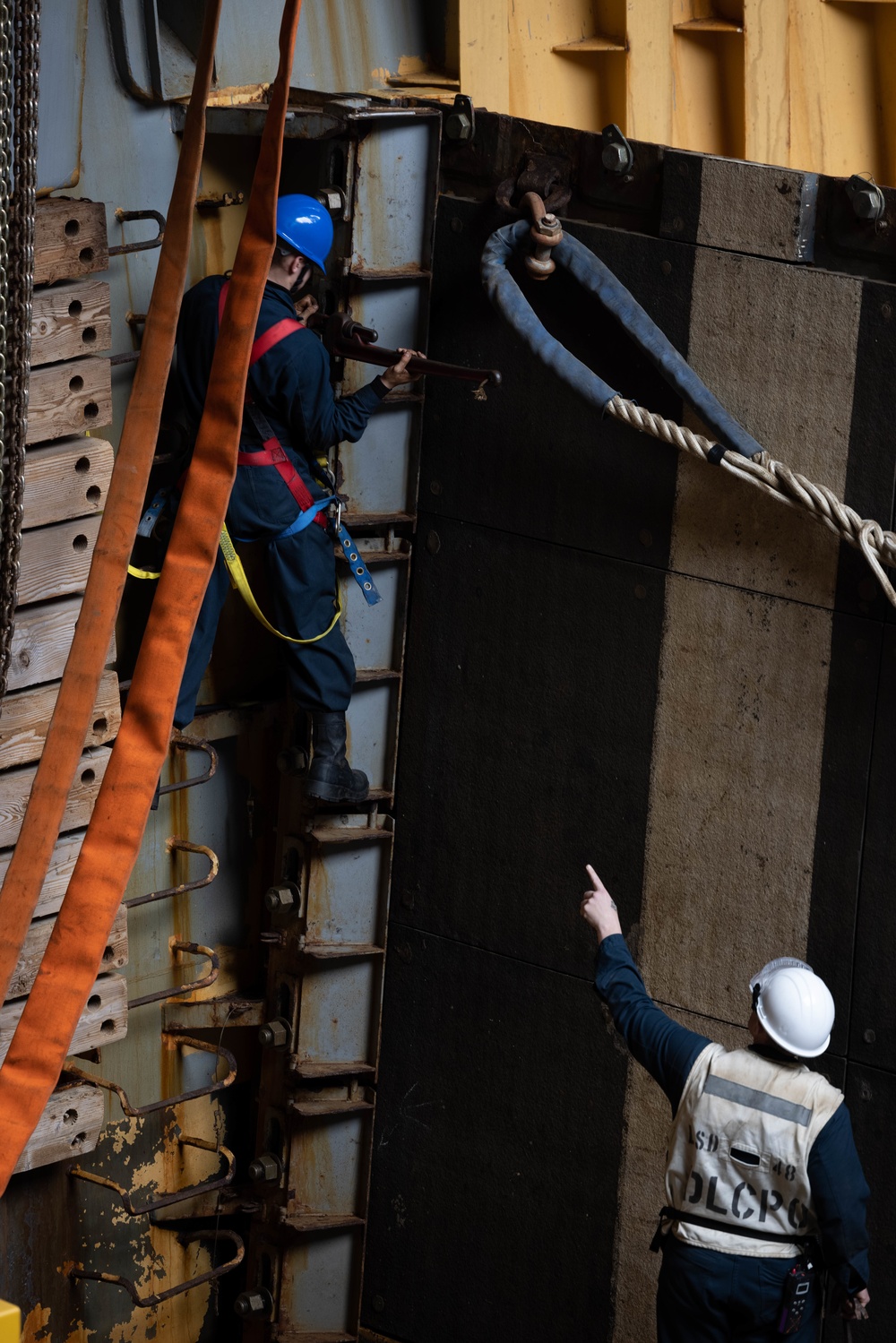 LCU Operations aboard USS Ashland