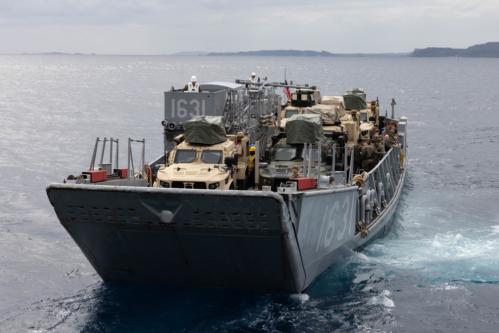 LCU Operations aboard USS Ashland