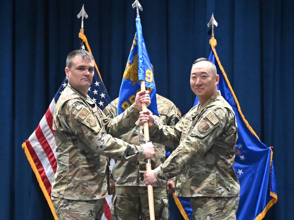960th OSF changes commanders; outgoing commander awarded Meritorious Service Medal