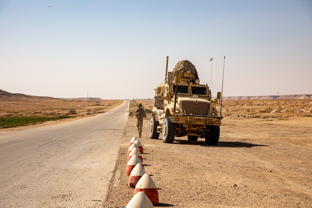 1st Battalion, 134th Artillery Regiment Conducts A Key Leader Engagement with Iraq Logistical Compound