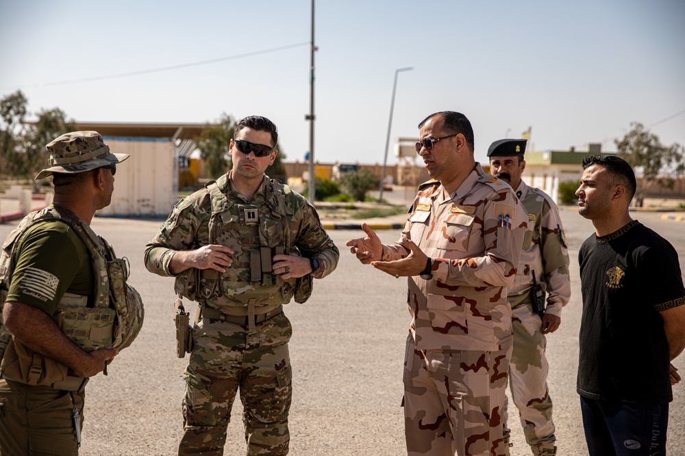 1st Battalion, 134th Field Artillery Conducts A Key Leader Engagement with Iraq Logistical Compound