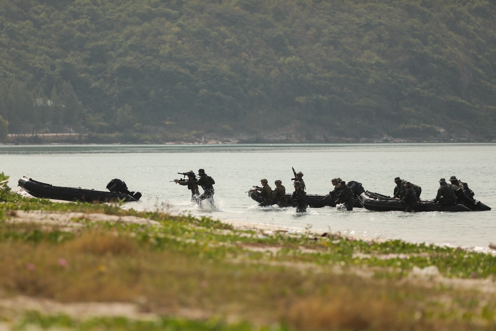 Cobra Gold: Multinational amphibious exercise