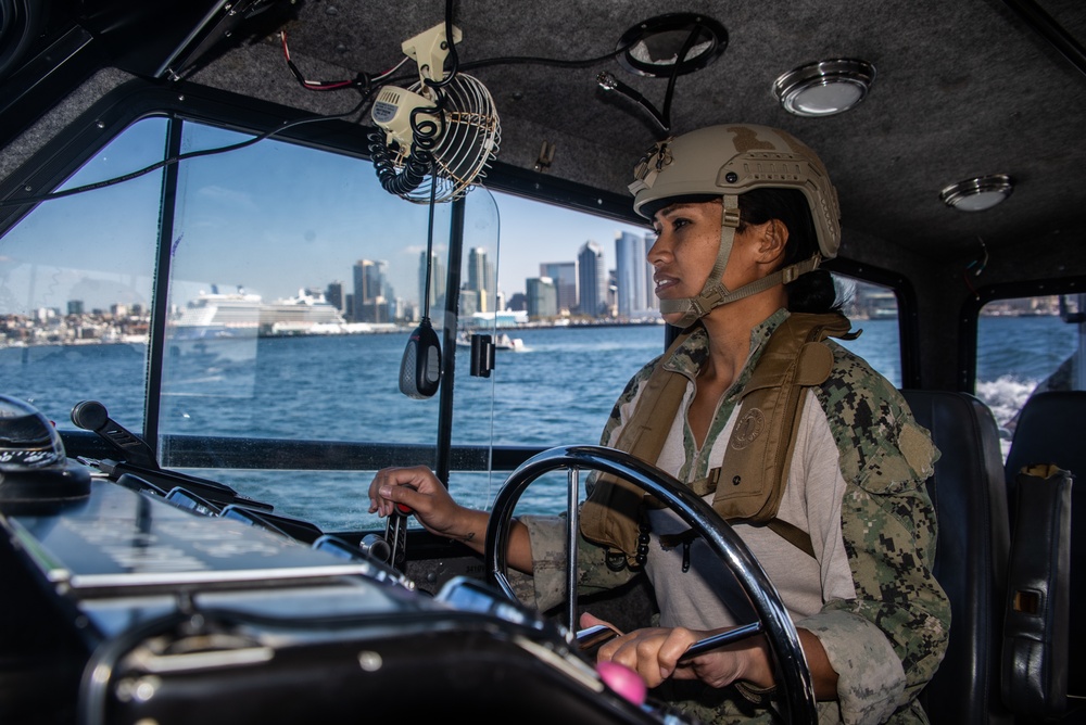 MSRON 11 Training in San Diego Harbor