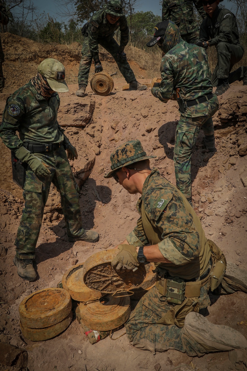 U.S. Marine Corps EOD Technicians Conduct Training with Royal Thai Armed Forces