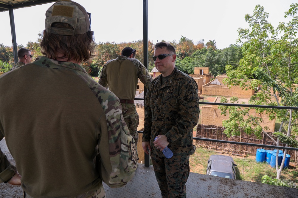 Col. Robert Zyla visits Côte d'Ivoire Flintlock location