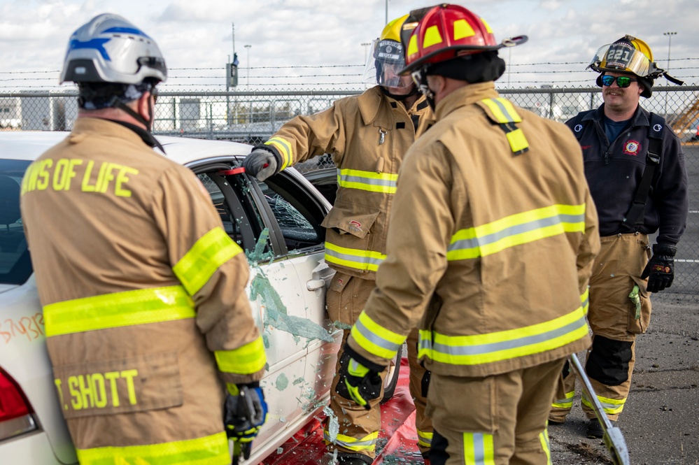 Rickenbacker Fire Department Jaws of Life training