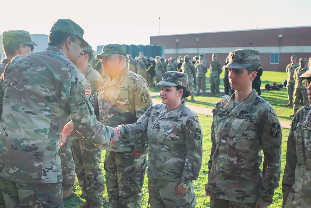 394th Field Hospital Leaders Award their Soldiers