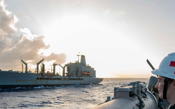 Wayne E. Meyer Underway Replenishment