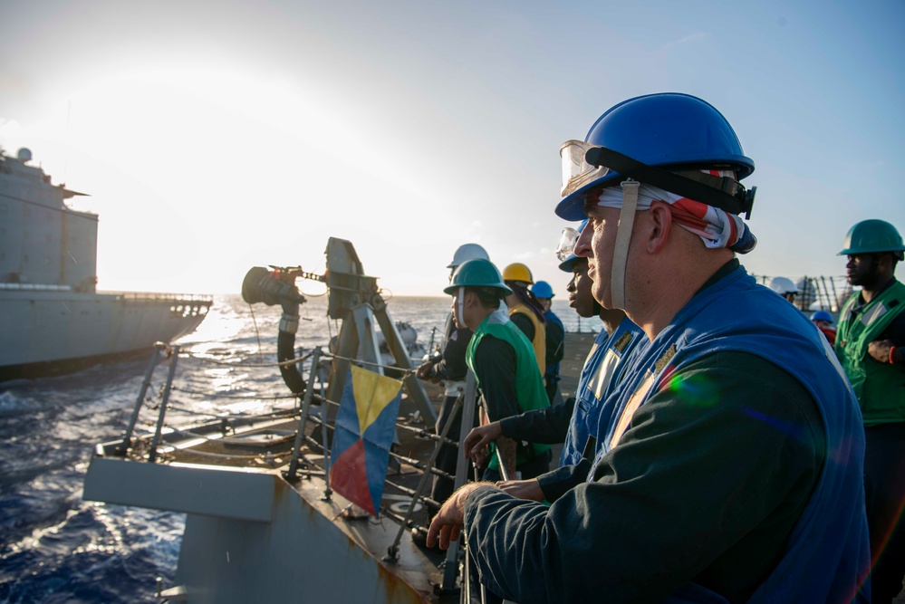 Wayne E. Meyer Underway Replenishment