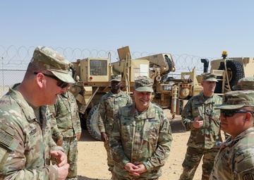 NYNG Leadership Visit The 369th Sustainment Brigade