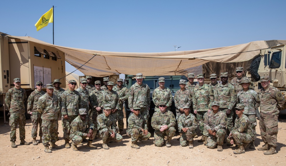 NYNG Leadership Visit The 369th Sustainment Brigade