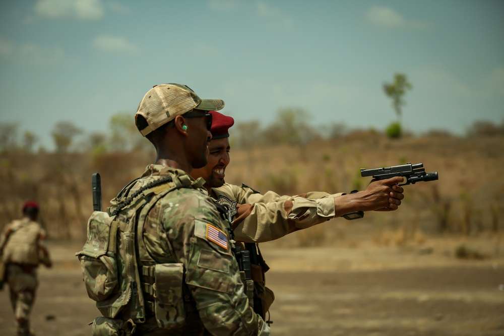 Mauritanian Armed Forces conduct Dynamic Shooting Drills