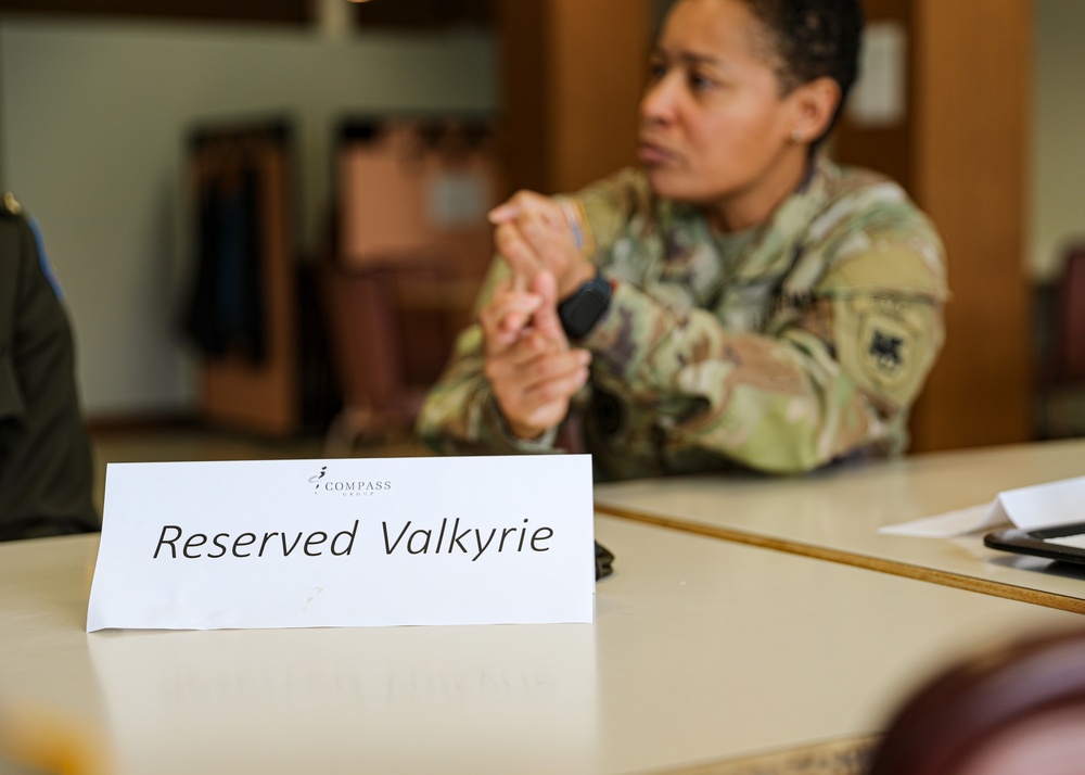 Women discuss serving in uniform at mentoring group