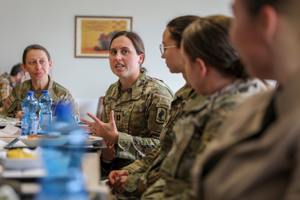 Women discuss serving in uniform at mentoring group