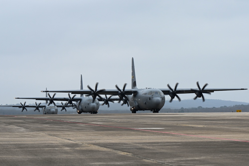 Little Rock AFB evacuates aircraft ahead of dangerous storm