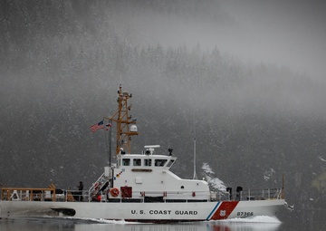 U.S. Coast Guard, Royal Canadian Mounted Police conduct law enforcement training
