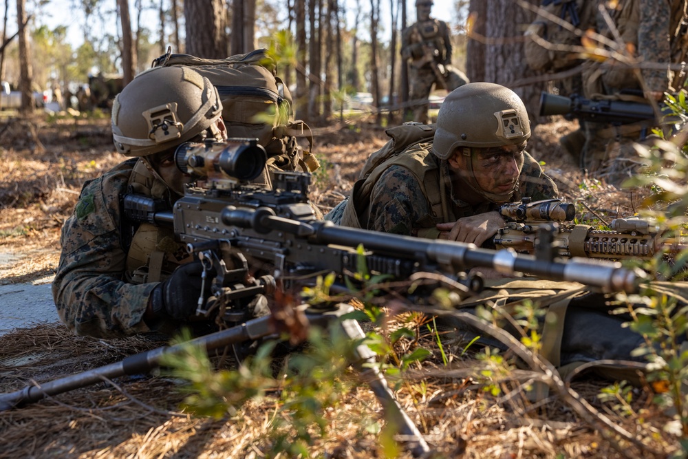 26th MEU Seizes Airfield