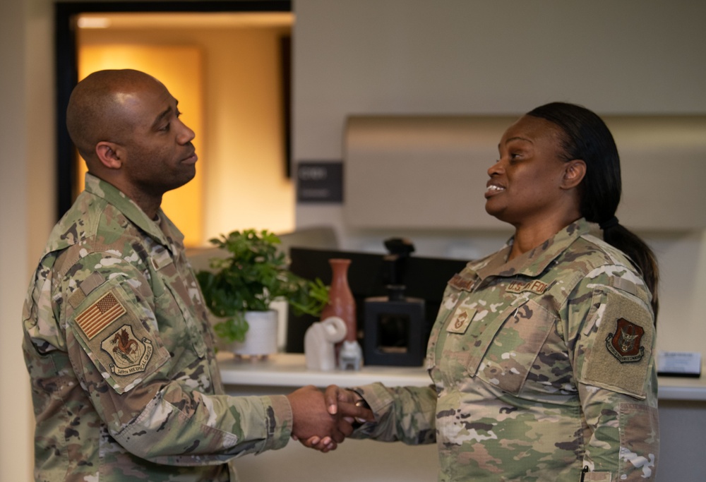 AFRC Command Surgeon and Chief Enlisted Medical visit