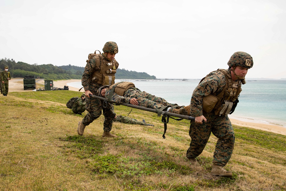 CLR-37 Corpsmen conduct mass casualty exercise