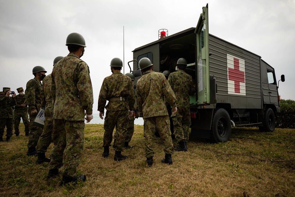 CLR-37 Corpsmen conduct mass casualty exercise