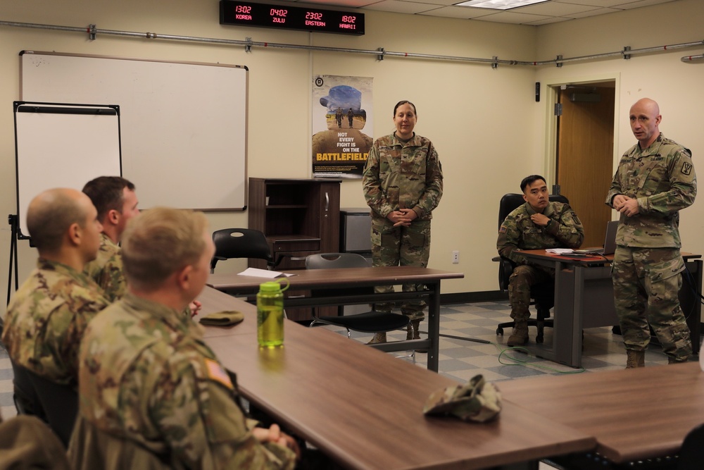 501st Military Intelligence Brigade welcomes new Soldiers at the newcomer's brief