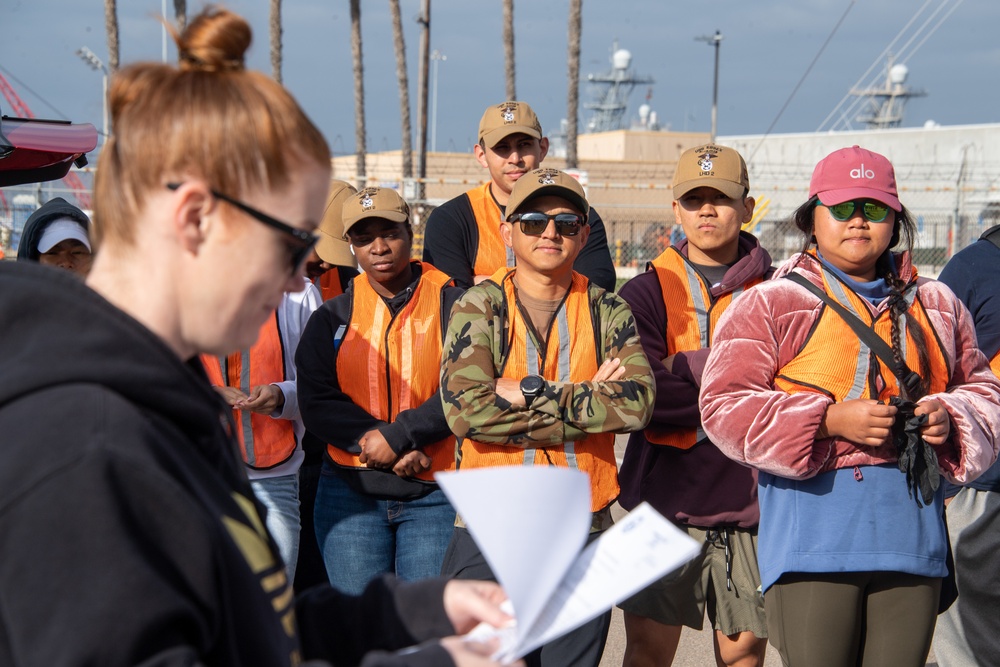 USS Essex Community Cleanup at Harbor Drive