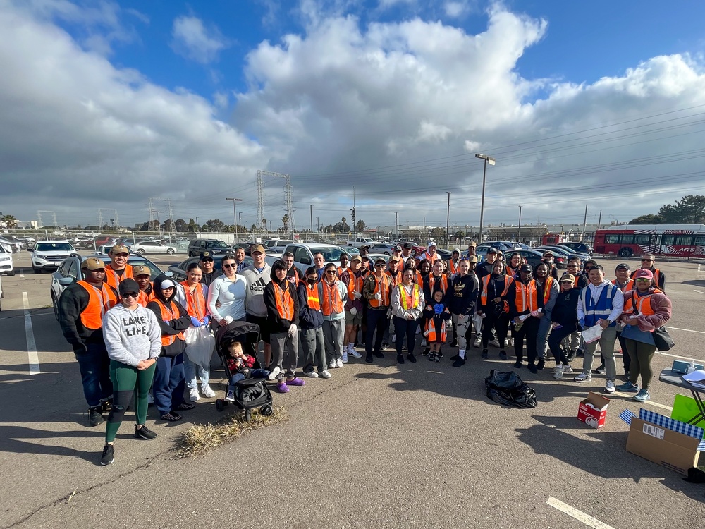 USS Essex Community Cleanup at Harbor Drive
