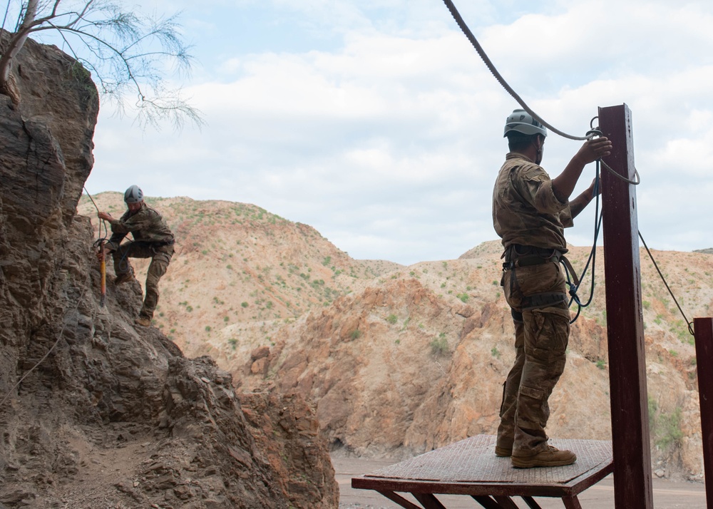 Combined Joint Task Force – Horn of Africa Service Members participate in French Dessert Commando Course