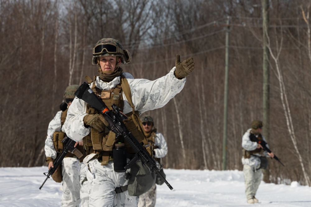 U.S. Marines with 2nd Landing Support Battalion Conduct Disbursing Operations in Fort Drum