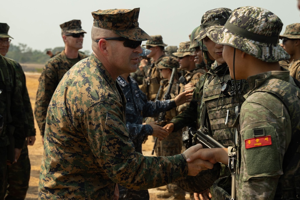 Cobra Gold 23 | CLR-3 commanding officer gathers with multinational leaders to observe a simulated ground assault