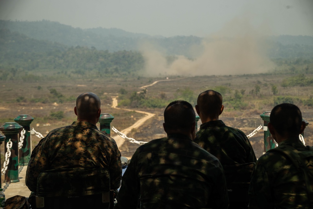 Cobra Gold 23 | CLR-3 commanding officer gathers with multinational leaders to observe a simulated ground assault