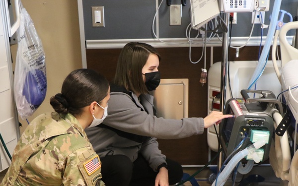 WBAMC hosted an ICU Skills Fair