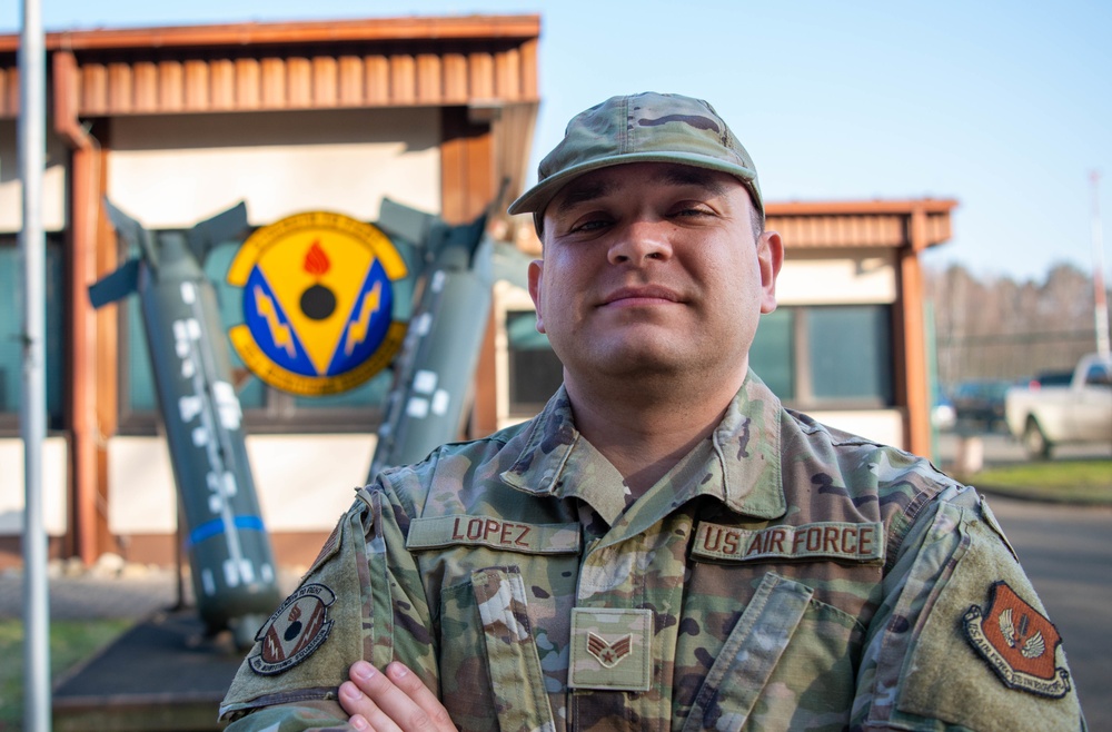 Airlifter of the Week: SrA Cesar A. Lopez