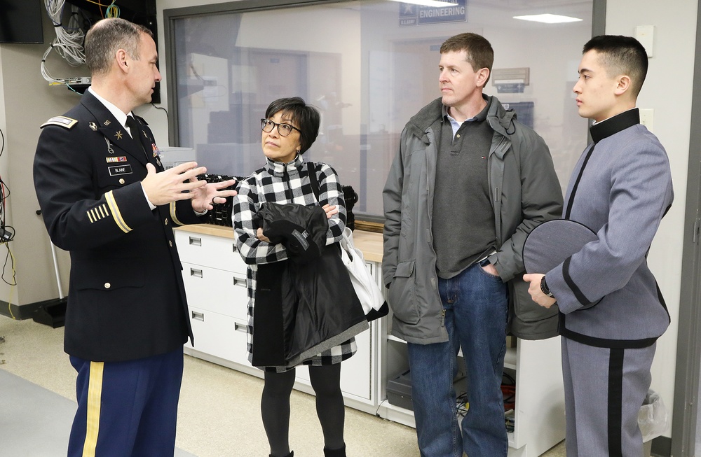 Family members take peek into plebes life at West Point during Plebe-Parent Weekend