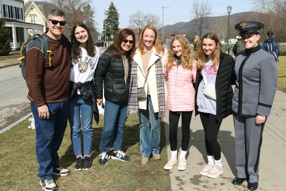 Family members take peek into plebes life at West Point during Plebe-Parent Weekend