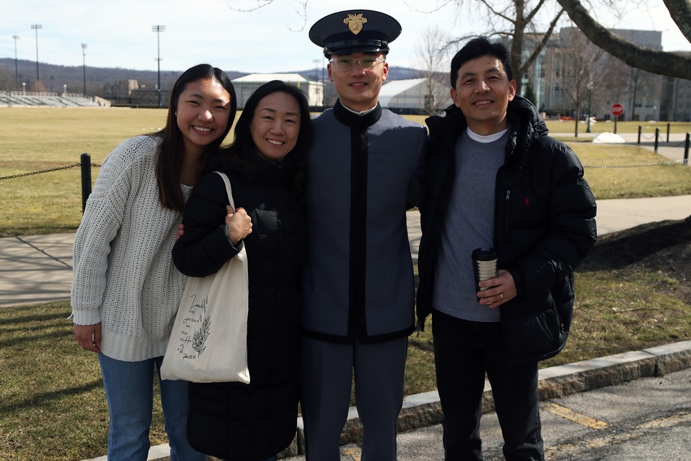 Family members take peek into plebes life at West Point during Plebe-Parent Weekend