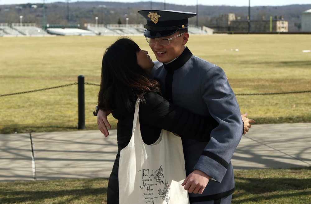 Family members take peek into plebes life at West Point during Plebe-Parent Weekend