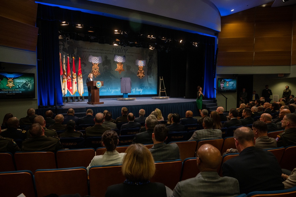 Secretary Hicks attends Medal of Honor Hall of Heroes Induction Ceremony