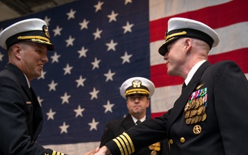 Cmdr. William Rietveld Takes Command of VT-21