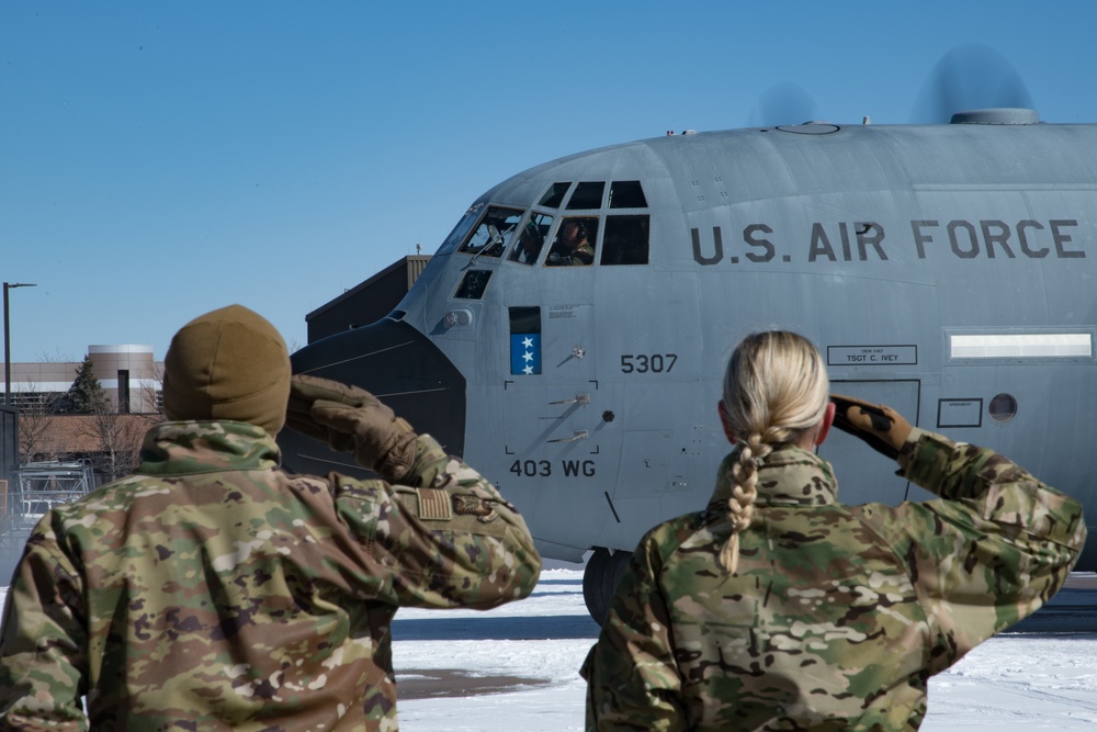 AFRC civic leaders visit 302 AW