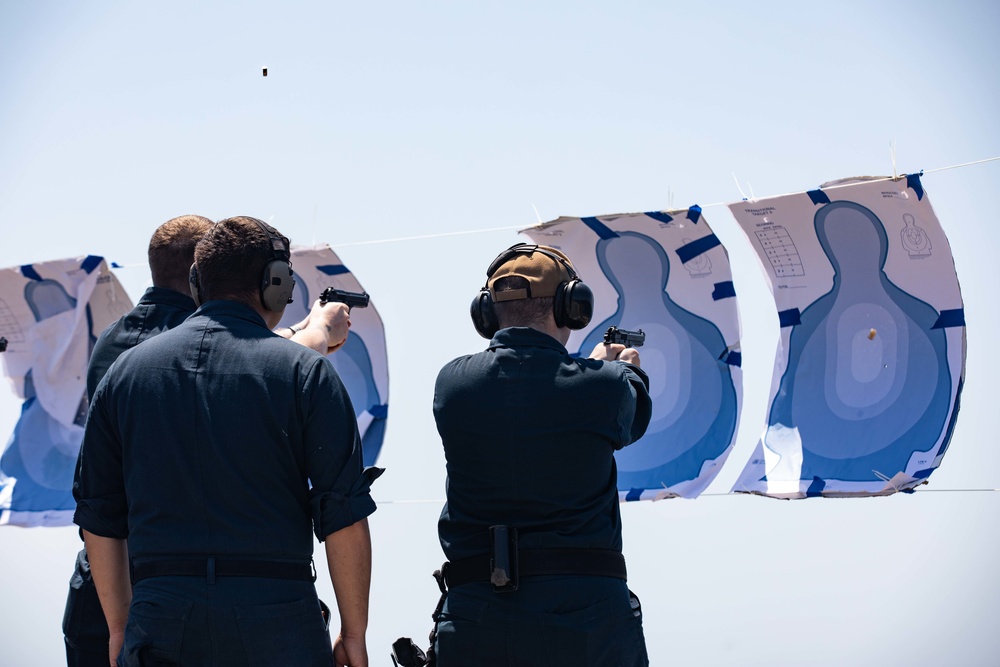 USS Farragut Conducts Live-Fire Exercise