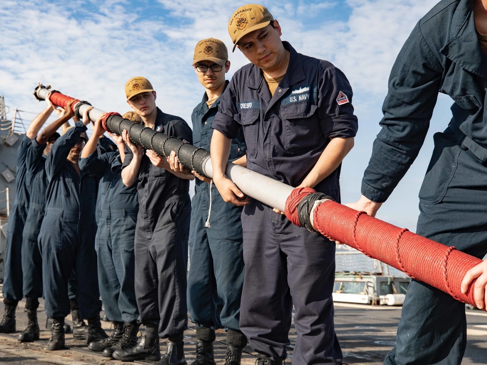 USS Farragut Arrives in Manta, Ecuador