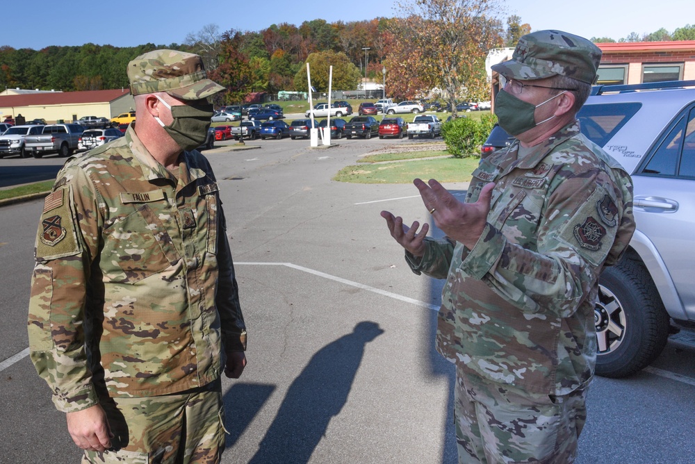 Maj. Gen. Kennett Visit