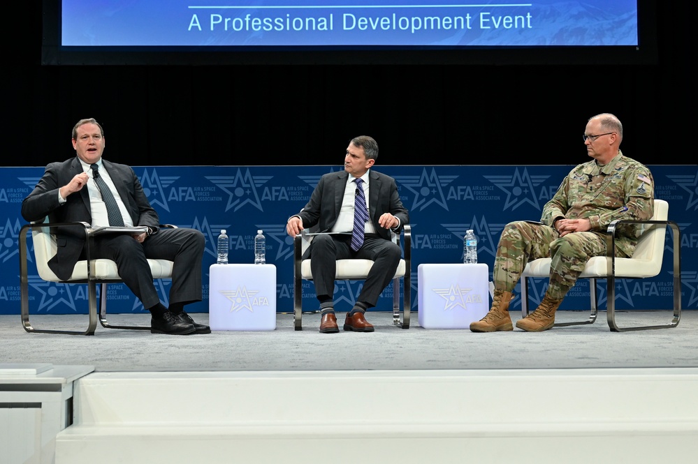 SES Hunter, Maj. Gen. Whitney panel discussion at AFA 2023 Warfare Symposium